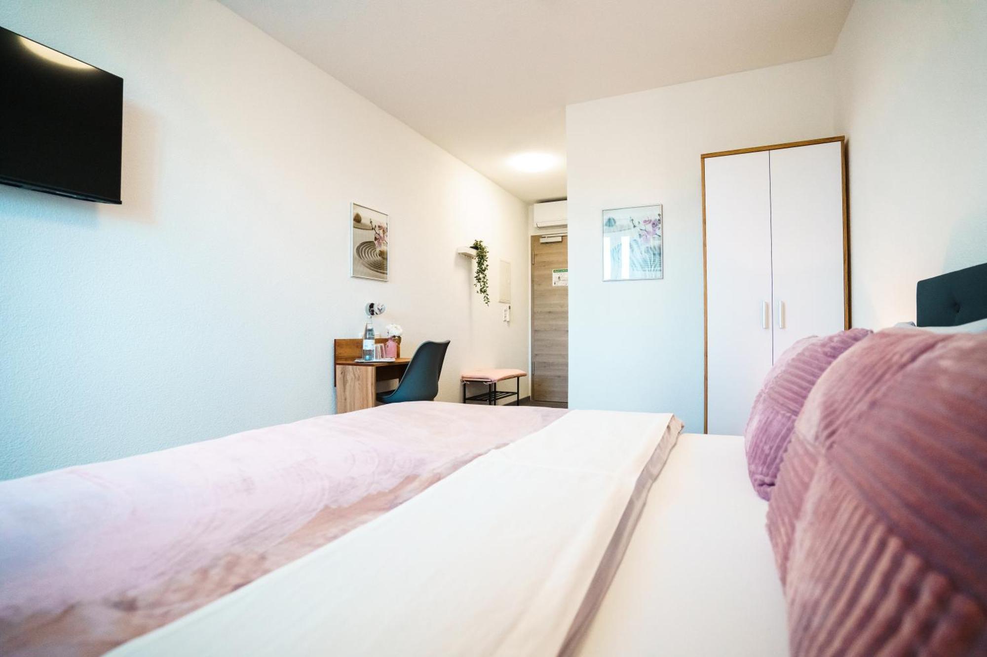 Hotel Am Schafbaum Bad Rappenau Bagian luar foto