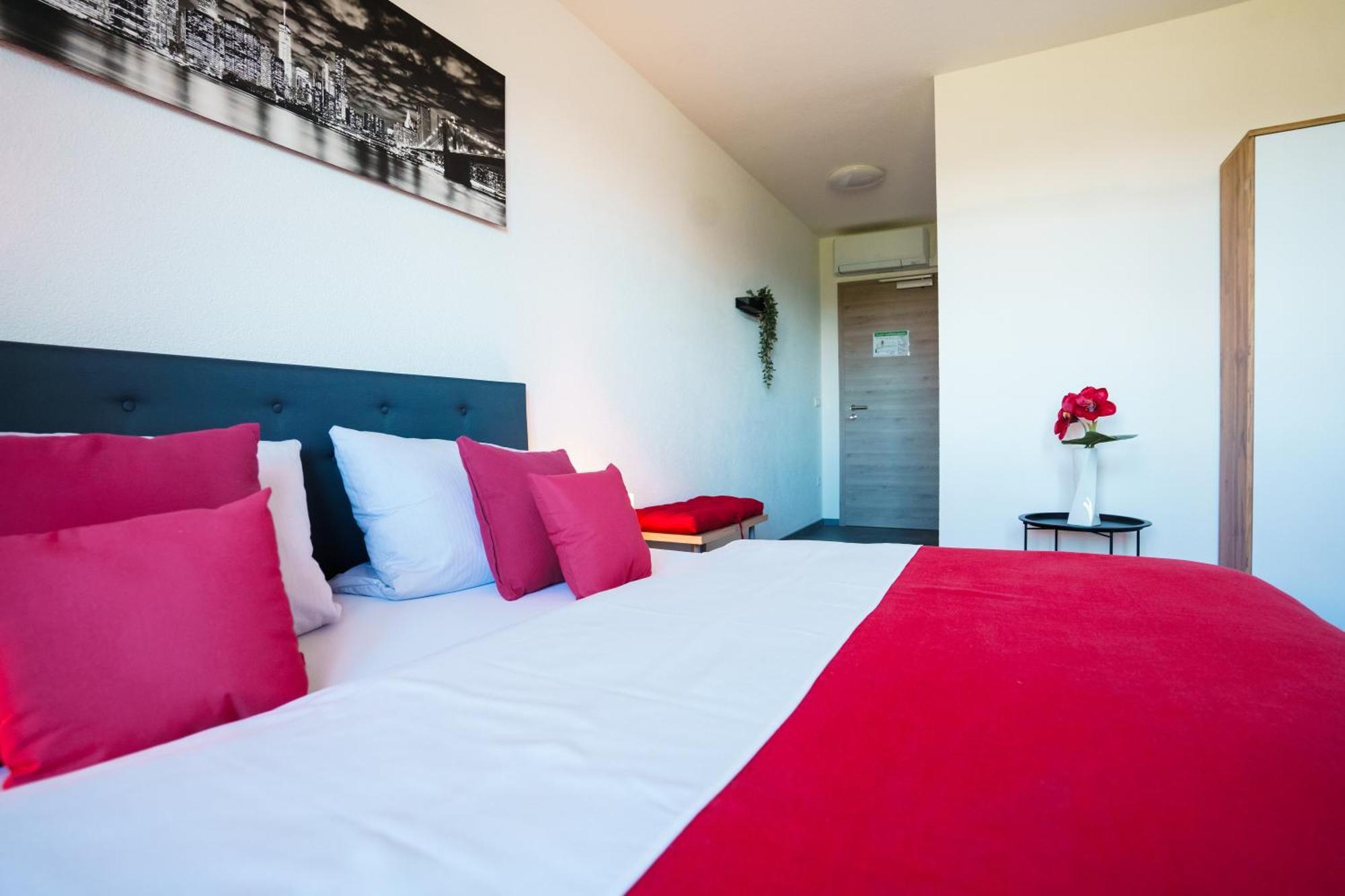 Hotel Am Schafbaum Bad Rappenau Bagian luar foto